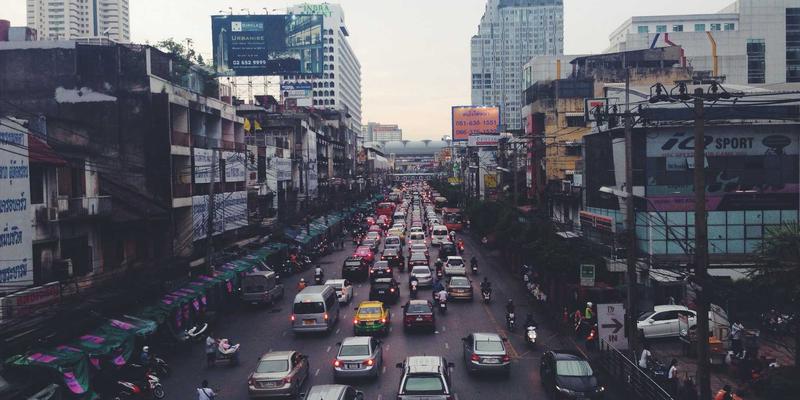 双A围栏16：当艺术涂鸦围栏重塑城市空间美学与安全