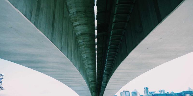 双A围栏96：当艺术涂鸦围栏成为城市的安全守护者与美学符号